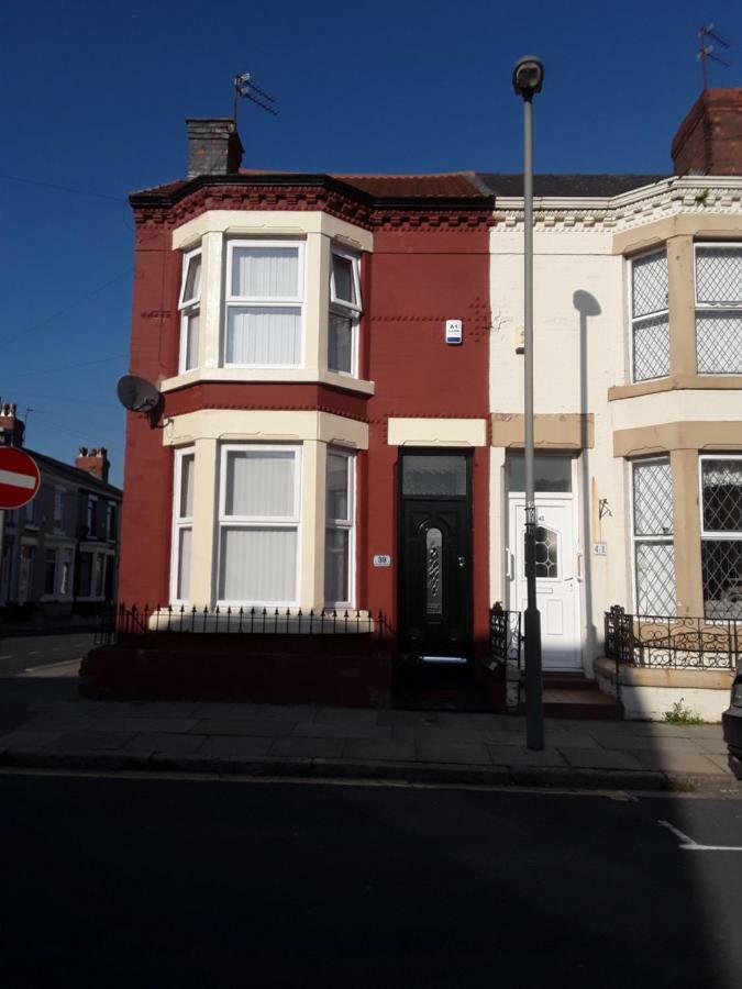 Villa 39 Cowley Road Liverpool Exterior foto